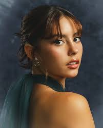 Kendra Kramer's Instagram, Twitter & Facebook