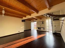 Affitto Appartamento Venaria Reale. Bilocale in via Giovanni Boschis 2.  Ottimo stato, secondo piano, posto auto, con balcone, riscaldamento  autonomo, rif. 118371699