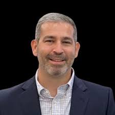 I'm beyond excited to kick off my first EV adventure with Peugeot , driving  from my home in London all the way up to the northern tip of the UK! 🌍 For