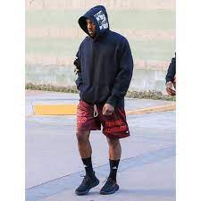 Tlop Hoody And Shorts Yeezy 350 Boost V2 And Adidas Socks Kanye West Outfits Kanye West Style Yeezy Outfit