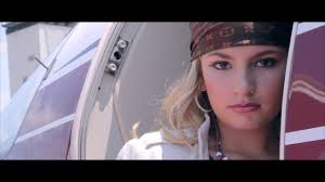 Angelica Rich's Instagram, Twitter & Facebook