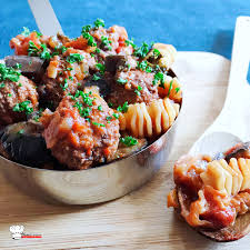 Boulettes De Boeuf Et Pates A La Sauce Tomate Au Cookeo Recette En 2020 Boulettes De Boeuf Pate Sauce Tomate Recette Boeuf
