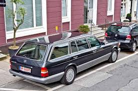 Pin Von K Az Auf Mercedes S Class W126 Customized Mercedes Benz W126 Automobil Mercedes Benz