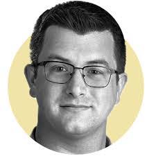 Christina Fenwick's Instagram, Twitter & Facebook