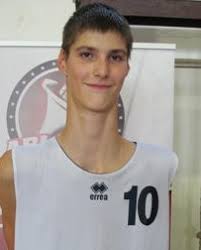 His mother is ajoke deng and his father is the late manute bol. Robert Bobroczky Bio Age Facts Wiki Birthday Net Worth 7 7 College Marfan Syndrome Bol Bol Shawn Tallest Man Disease Weight Parents