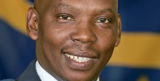 Why is Mzwandile Petros leaving? A conspiracy view.