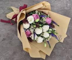 Florist In Kl Kl Florist Kl Flower Shop Florist Kuala Lumpur Kuala Lumpur Florist Kuala Lumpur In 2020 Blooms Florist Flower Delivery Service Flower Delivery