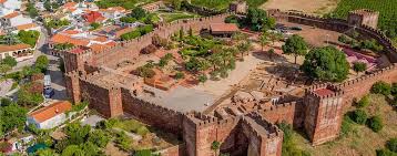 The fire in the municipalities of monchique and portimão was under control at 7:15 am, but there is fear of rekindling due to the wind, said the commander of operations, richard marques. Silves And Monchique Tours And Attractions Ezclick Transfers