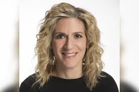 Lori Christian's Instagram, Twitter & Facebook