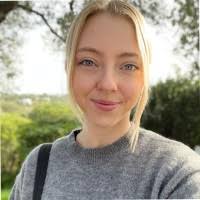 Jana Berndt's Instagram, Twitter & Facebook