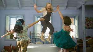 The musical tells a story of love, family. Mamma Mia 10 Fakten Zum Musical Erfolg Mit Meryl Streep Tv Spielfilm