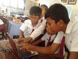 Sedangkan tahap transforming dalam hal pengembangan tik, mengacu pada bagaimana menjadi ahli dalam penggunaan perangkat tik. Pemanfaatan Tik Vs Integrasi Tik Dalam Pembelajaran Edukasi 101