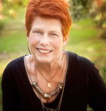 Christine Ellinghausen BIO — Christine Ellinghausen