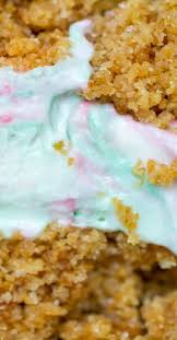 Red And Green Christmas Crunch Cake Recipe Crunch Cake Delicious Holiday Recipes Christmas Crunch