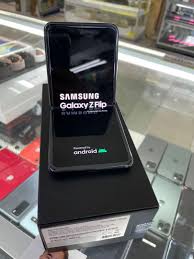 To request an unlock for this device, follow these steps: Samsung Z Flip 256gb Slightly Used Factory Unlock Ntc Approve Mobile Phones Gadgets Mobile Phones Android Phones Samsung On Carousell