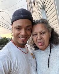 I was thrilled to once again give high school students a tour of our DC9  training center and showcase the incredible work we do as architectural  glass and metal technicians. This year,