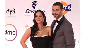 أهو ده اللي صار (2019). Ù…Ø­Ù…Ø¯ ÙØ±Ø§Ø¬ ÙŠØ«ÙŠØ± Ø§Ù„Ø¬Ø¯Ù„ Ø¨ØªØµØ±ÙÙ‡ Ø§Ù„ØºØ±ÙŠØ¨ ÙÙŠ Ø§Ù„Ù‚Ø§Ù‡Ø±Ø© Ø§Ù„Ø³ÙŠÙ†Ù…Ø§Ø¦ÙŠ Ù…Ø¹ Ø®Ø·ÙŠØ¨ØªÙ‡ Beirutcom Net