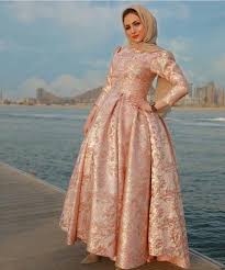 Pin By Hossam Khedr On Evening Dress Fashion Dress Party Muslim Fashion Dress Soiree Dress