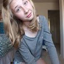 Emily Ganley's Instagram, Twitter & Facebook