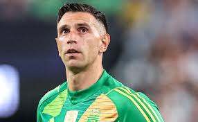El Dibu Martínez se despide del Aston Villa? Los gigantes de Europa que  siguen a la figura de la Selección Argentina | El Crack Deportivo