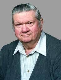 Allen Ecker's Instagram, Twitter & Facebook