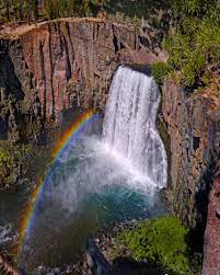 Rainbow falls hike in mammoth lakes will take you a gorgeous and impressive 101ft tall waterfall, where you can view the falls from top and bottom. Rainbow Falls At Mammoth California Mammoth California Rainbow Falls Rainbow Falls Mammoth