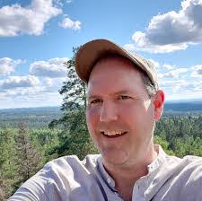 Erik Heeren's Instagram, Twitter & Facebook