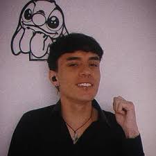 Camilo Celis (@camil0.celis)