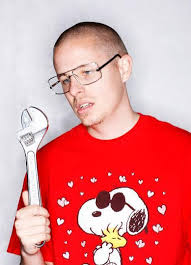 Your trying to get ahead in the lunch line, I'm just trying to get some  head in the lunch line