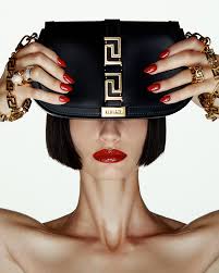 Christmas Gift Guide: Chic Holiday Picks For Her