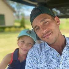 Jeff Boschee's Instagram, Twitter & Facebook