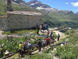 « le tournage se passe en extérieurs sur un glacier : Belle Et Sebastien Film Afcinema
