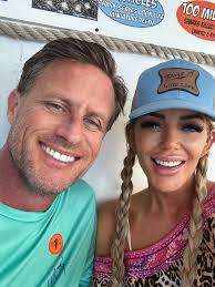 Denise Hamlin MD (@mdanesthesiahottie)