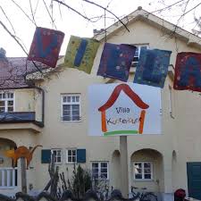 Memphis meets miami im londoner townhouse. Villa Kunterbunt Und Das Namensrecht Furstenfeldbruck