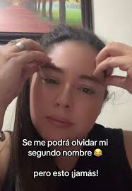 Diana Cota (@dianeco_)