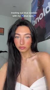 I don’t think it made them look any different what do you think? #makeup  #eyeliner #blueeyes