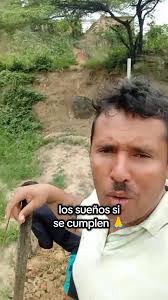 Mujer, no importa cuán difíciles sean los días, Dios no te ha dejado. Si  agradeces Su apoyo, ofrece Amén en voz alta. Dios dice: “Cuando las  personas están tristes, vengo a consolarlas,