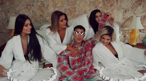 His career began also with a christian song. Lunay El Reggaeton Se Ha Apoderado De Todo Videos Los40 Global Show Los40