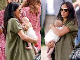Wpa pool getty images instead, harry and meghan were able to have a whole two days with their daughter before telling the world of her birth. Meghan Markle Mom Shamed For How She Carries Baby Archie National Globalnews Ca