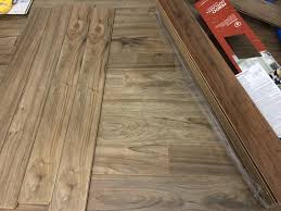 Pergo outlast+ waterproof golden rustic oak 10 mm t x 6.14 in. Pergo Outlast 6 14 In W Linton Auburn Oak Waterproof Laminate Wood Flooring 16 12 Sq Ft Case Lf000984 The Home Depot