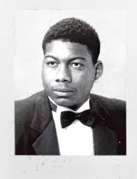 Dee Draper's Instagram, Twitter & Facebook