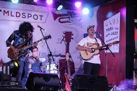 Melody parts will be in the next video. Lirik Dan Chord Lagu Sebelah Mata Dari Efek Rumah Kaca