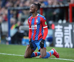 The gunners have collected 28 wins while crystal palace have managed 5 . Crystal Palace 1 1 Arsenal Jordan Ayew Secures Point For Eagles Against 10 Man Gunners Football Sport Express Co Uk