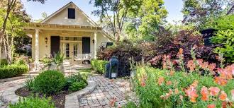 Rental cabin in a very romantic location in the woods in the lost pines near smithville and bastrop. 14 Best Secluded Cabins In Fredericksburg Texas Updated Trip101