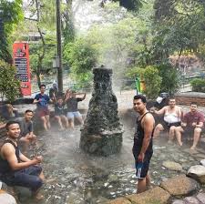 Untuk merasakan kesegaran mandi kolam air panas di ciater pengunjung akan membayar biaya tiket. Sari Ater Tiket Masuk Belajar