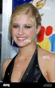 Julie Stepan's Instagram, Twitter & Facebook