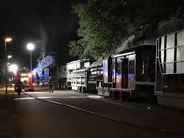 Ačkoliv je náš festival setkání/encounter nesoutěžní, porota. News Wenn Eine Existenz Brennt When An Existence Burns De En Steemit