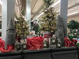 Christmas decorations ideas for downtowns. Christmas Pops Up Downtown Local News Kearneyhub Com