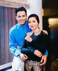 Beliau sangat kacak dan macho, mempunyai sepasang mata yang sangat cantik. Artismsiaofficial Pa Twitter Pelakon Utama Namakubedah Aishah Azman Beliau Adik Kepada Afiq Muiz