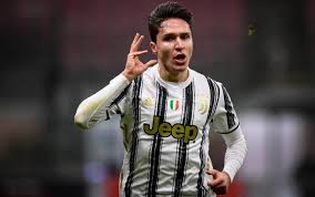 He plays as the winger for the serie a club juventus, on loan from fiorentina and for the national team of italy. Tutta Europa Pazza Per Chiesa Bayern Monaco Liverpool E Chelsea Pronti A Fare Follie